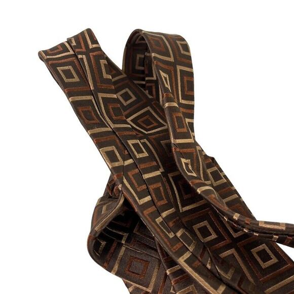 Jos A Bank Signature Collection Mens Italy Made Brown 100% Silk Tie Necktie - Picture 4 of 16